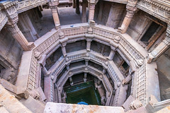 Architecture: Stepwells, Stepped ponds
