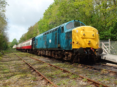 27/04/2019 Bodmin Railway - 37142