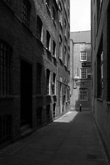 London Alleys & Courts
