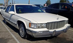 1995 Cadillac Fleetwood Brougham Sedan 
