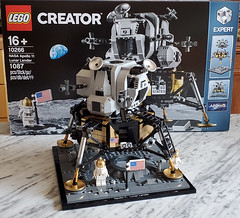 NASA Apollo 11 Lunar Lander LEGO kit #10266
