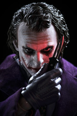 2019 Hot Toys 1/4 Joker - The Dark Knight.