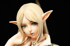 ORCHID SEED 1/7 SCALE LINEAGE II ELF PVC FIGURE