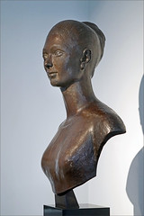 Farah Pahlavi-Diba (Musée Paul Belmondo, Boulogne-Billancourt)