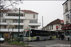 Mercedes-Benz Citaro C2 – Stivo (Société de Transport Interurbaine du Val d'Oise) / STIF (Syndicat des Transports d'Île-de-France) n°911