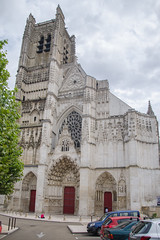 Façade de la cathédrale Saint-Étienne - Auxerre