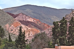 Purmamarca et la montagne aux 7 couleurs