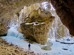 2019 December 19 - Winter hike to the Banff Inkpots via Johnston Canyon