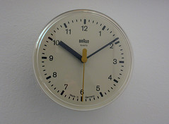 Braun orologio da parete - wall clock type 4 833 Dietrich Lubs 1979
