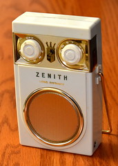 Zenith Royal 500 Transistor Radio Collection - Joe Haupt