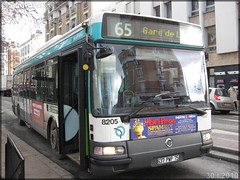 Irisbus Agora Line – RATP (Régie Autonome des Transports Parisiens) / STIF (Syndicat des Transports d'Île-de-France) n°8205