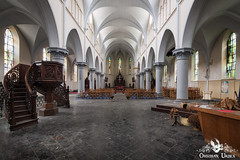 Eglise aux Milles Arches, Belgium
