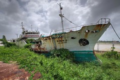 Tropical ShipWrecks