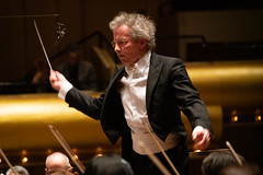 Franz Welser-Most conducting the New York Philharmonic
