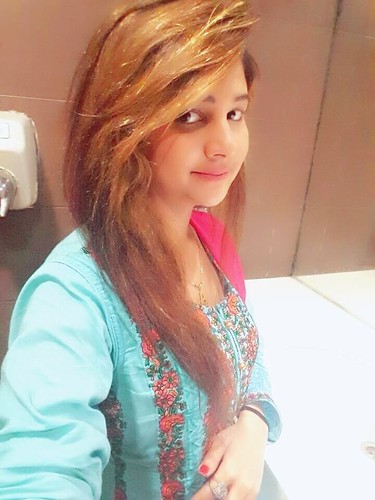 Sexy young call girls in Lahore