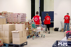 04_05_2020 Nuevo centro de Distribución de Alimentos de la Cruz Roja y el Ayuntamiento de L’Hospitalet en la Biblioteca Tecla Sala