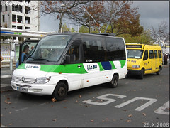 Mercedes-Benz Sprinter – Voyages Quérard (Groupe Fast, Financière Atlantique de Services et de Transports) / Lila (Lignes Intérieures de Loire-Atlantique)