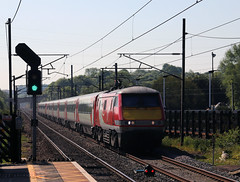 Class 91s in Virgin livery