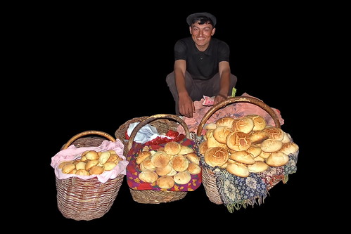 China - Kashgar - Market - The Happy Bread Man - 260d