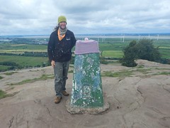 Helsby Hill Trig Point Gruesome Green To Lilywhite
