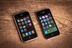 iPhone 3G (2008)  /  iPhone 4 (2010)