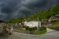 La pequeña villa de Tisér. Belluno. Italia.