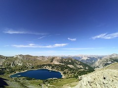 Lac d'Allos (plus grand lac naturel d'altitude d'Europe) alt. 2.230