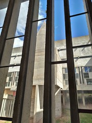 Les fenêtres dessinées par l'architecte-musicien Iannis Xenakis