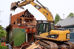 Sep 16, 2020 house demolition