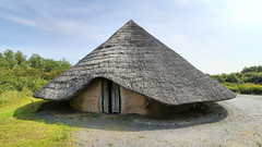 Ty Crynion Llynnon Roundhouses - Anglesey