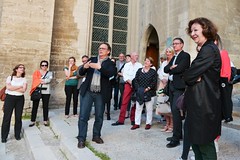 Visite guidée du plateau technique de la cour d'Honneur au Palais des Papes - Service communication et mécénat du festival d'Avignon
