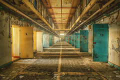 XIX Prison H15