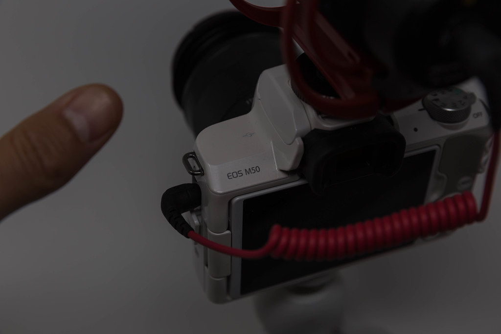 Canon EOS M50 camera with  RØDE VideoMicPro on-camera microphone