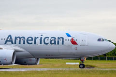 American Airlines A330-243