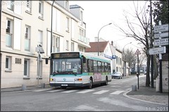 Heuliez Bus GX 317 (Renault Citybus) – RATP (Régie Autonome des Transports Parisiens) / STIF (Syndicat des Transports d'Île-de-France) n°1027