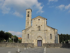 ROMANICO NOVARESE - Chiesa di Santa Maria Assunta, Armeno