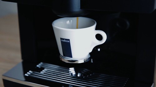 Lavazza BLUE LB 2600 --- (Credit dofollow link to https://coffee-rank.com/best-coffee-makers/)