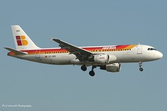 EC-GRG_A320_Iberia_-