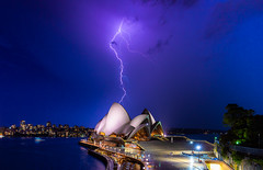 2016-12 December 09 Sydney Opera House Lightening