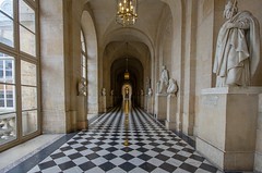 Empty Versailles 5, Paris, 20160305