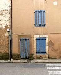 Cross Here: Tavernes, Var, Provence