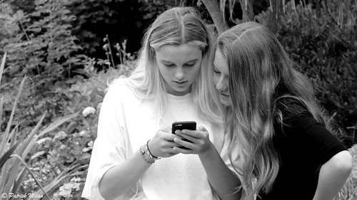 Girls and phone