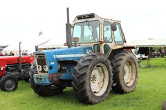 County Commercial Cars (Tractors)