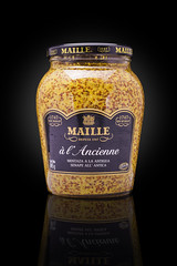 Maille / France