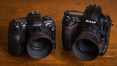 Kodak DCS Pro 14n (2003) et Nikon D3S (2009)