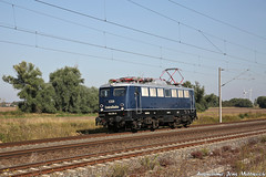 DB Stahlblau (RAL 5011) und Kobaldblau (RAL 5013)