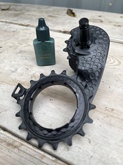 Absolute Black Oversized Derailleur Pulley Cage for Shimano 9100 / 8000 - Ceramic