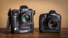 Kodak DCS 760 (2001) / Canon EOS-1D (2001)
