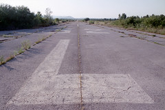 Hike to Runway 32L, August 2021.