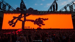 U2 - A Beautiful Night - The Joshua Tree Tour 2017